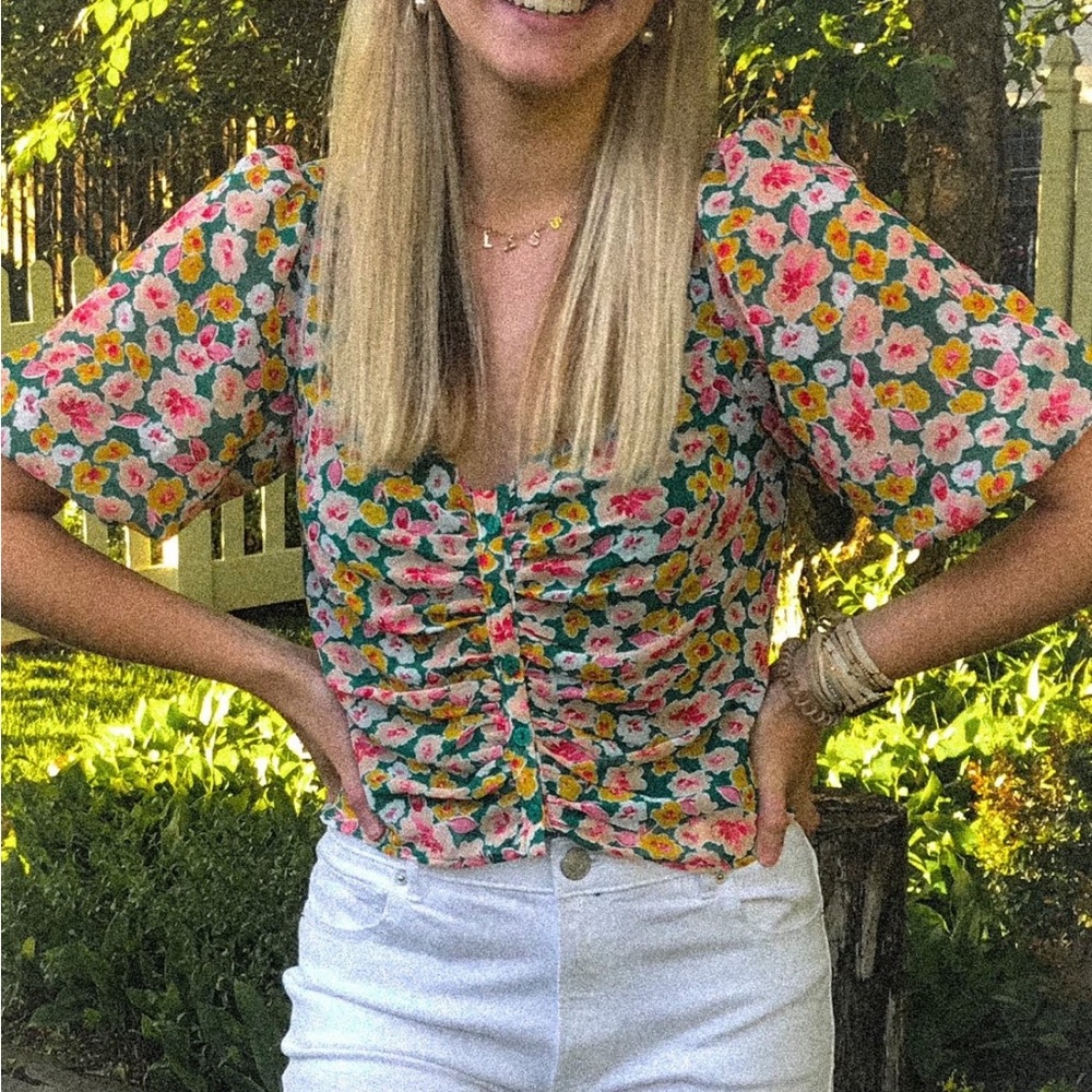 Ruched Floral Puff Sleeve Top